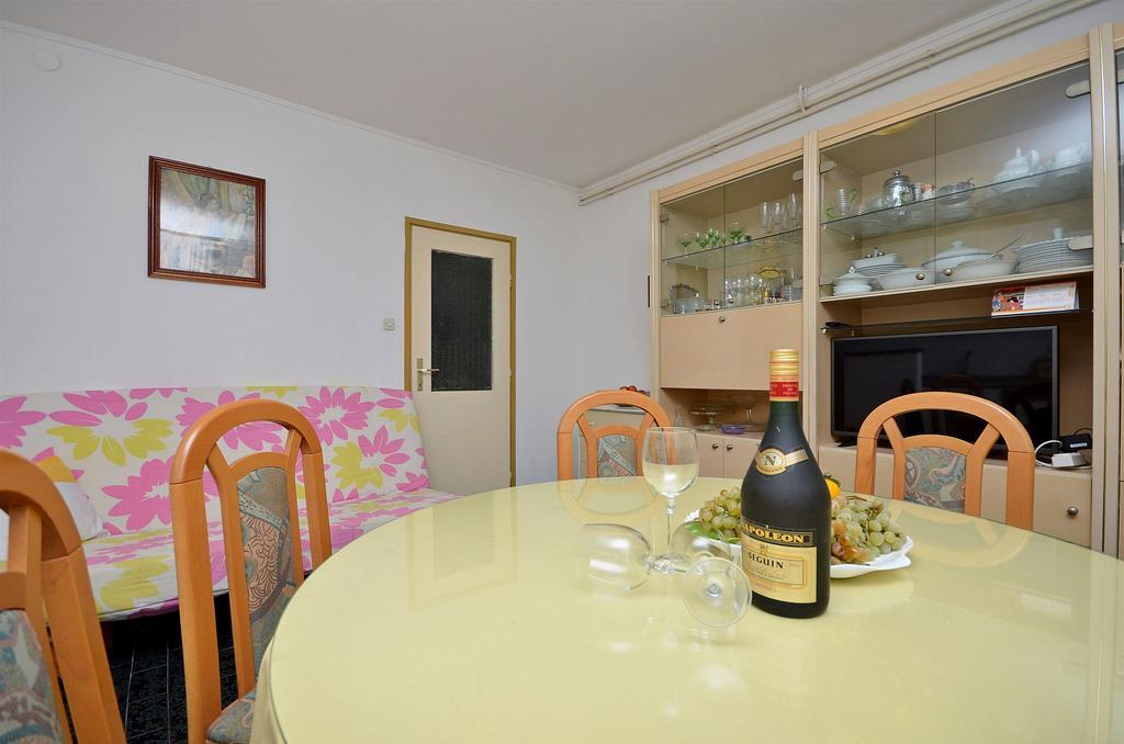 Apartments Branko Vodice Exterior photo