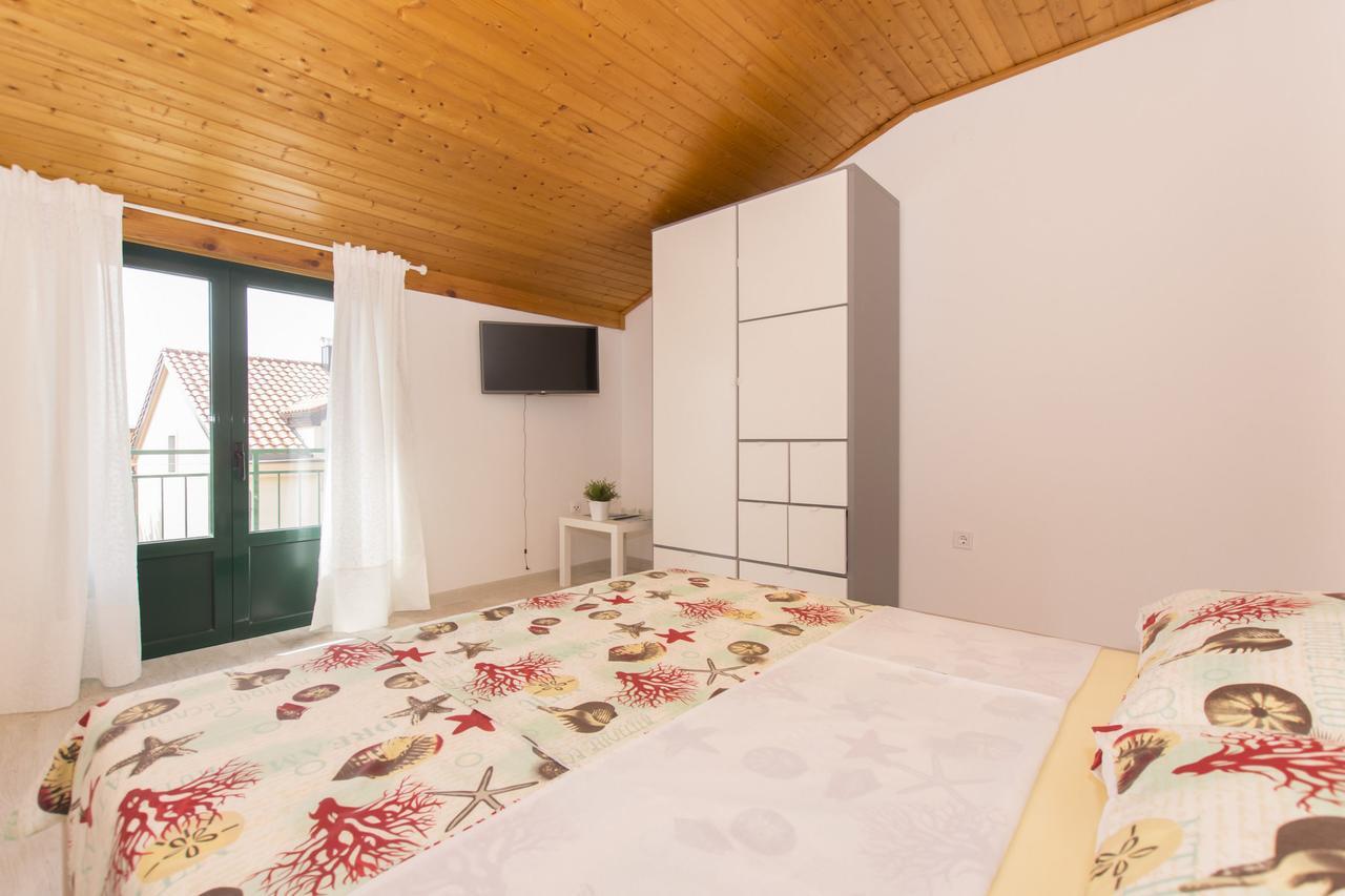 Apartments Branko Vodice Exterior photo